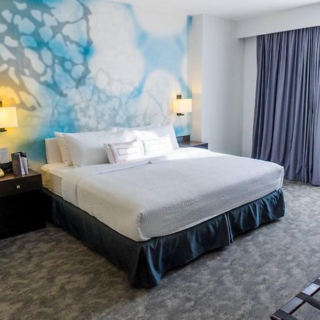 Courtyard By Marriott San Luis Potosi Hotell Exteriör bild