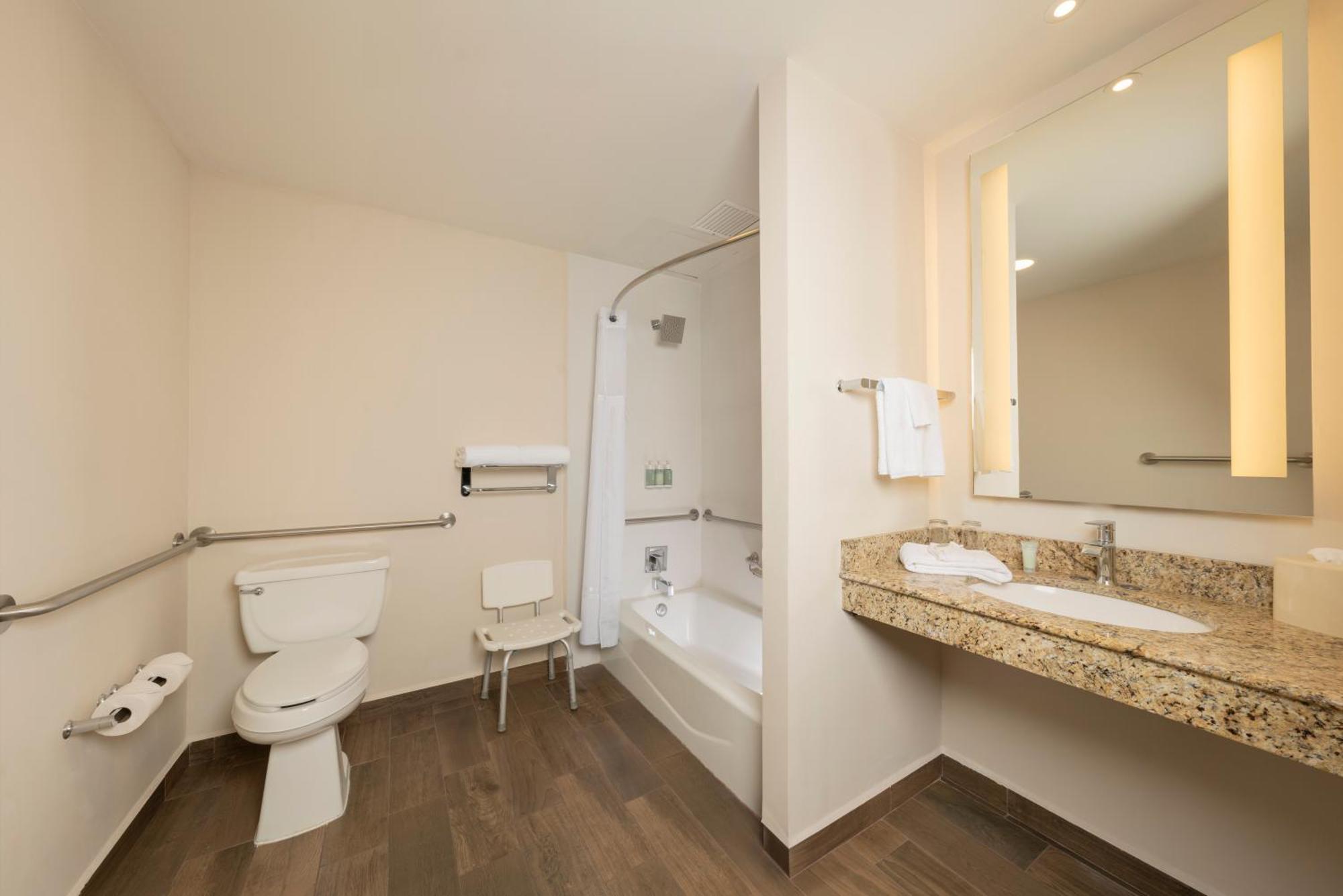 Courtyard By Marriott San Luis Potosi Hotell Exteriör bild