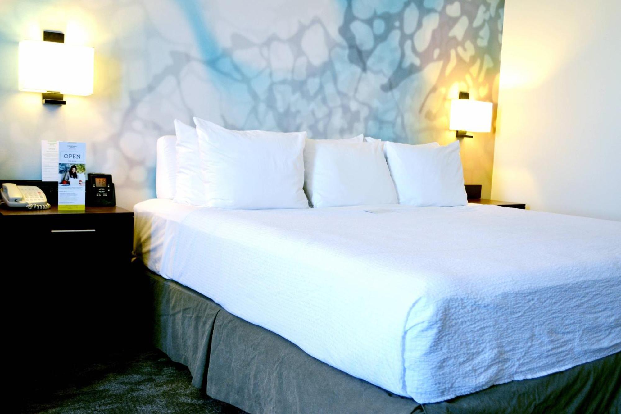 Courtyard By Marriott San Luis Potosi Hotell Exteriör bild